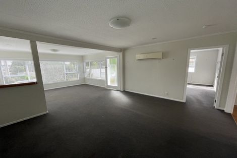 Photo of property in 18 River Road, Te Atatu Peninsula, Auckland, 0610