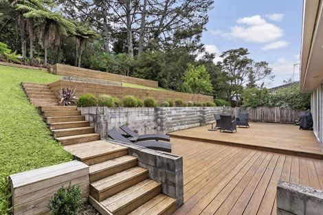 Photo of property in 35 Finn Place, Totara Vale, Auckland, 0629