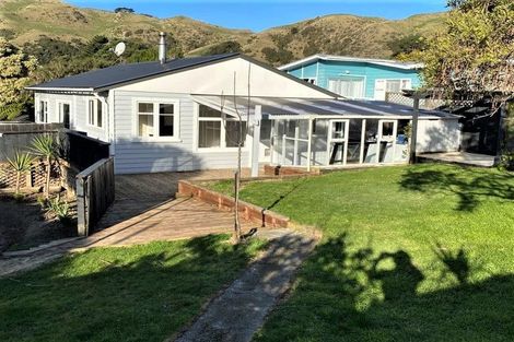 Photo of property in 141 Muri Road, Pukerua Bay, 5026