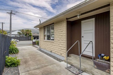 Photo of property in 1/69 Wiggins Street, Sumner, Christchurch, 8081