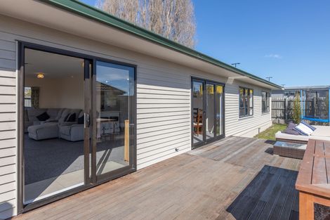 Photo of property in 166a Breezes Road, Aranui, Christchurch, 8061