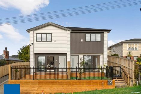 Photo of property in 7b Valron Road, Te Atatu South, Auckland, 0602