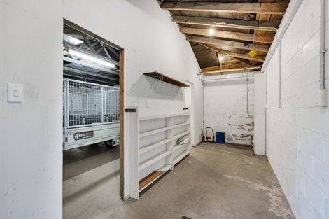 Photo of property in 8a Keats Place, Whalers Gate, New Plymouth, 4310