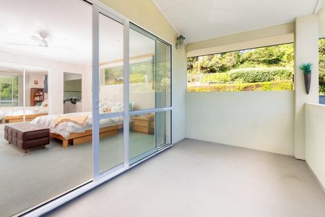 Photo of property in 8 Boscobel Lane, Tawa, Wellington, 5028