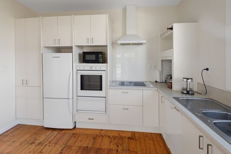 Photo of property in 73 London Street, Hampden, 9410