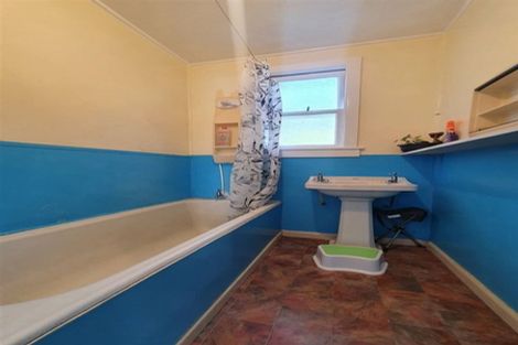 Photo of property in 26 Bentham Street, Westport, 7825