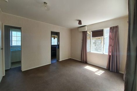 Photo of property in 16 Cambridge Street, Gonville, Whanganui, 4501