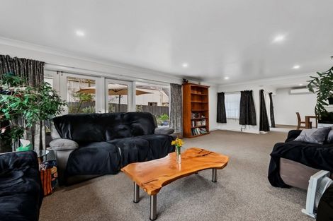 Photo of property in 2 Himalayan Close, Judea, Tauranga, 3110