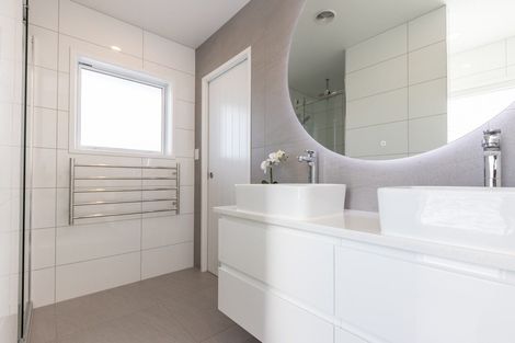 Photo of property in 30 James Cook Street, Havelock North, 4130