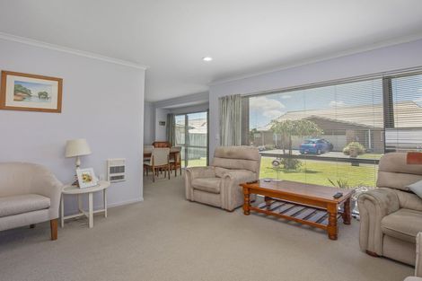 Photo of property in Rangeview Villas, 41/9 Fuller Close, Levin, 5510