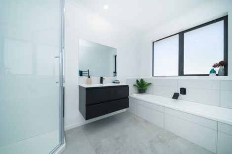 Photo of property in 27 Poplar Grove, Feilding, 4702