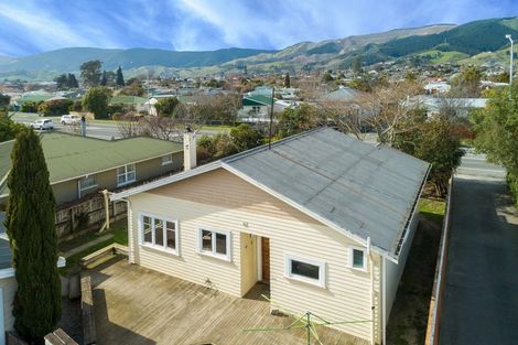 Photo of property in 32 Gladstone Road, Richmond, 7020