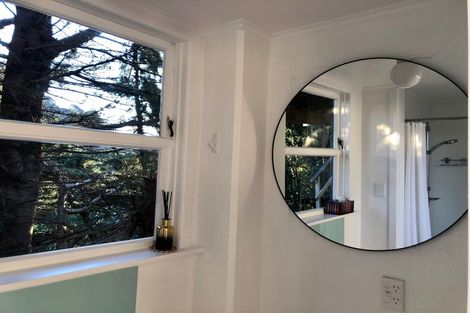 Photo of property in 28-30 Matipo Street, Eastbourne, Lower Hutt, 5013