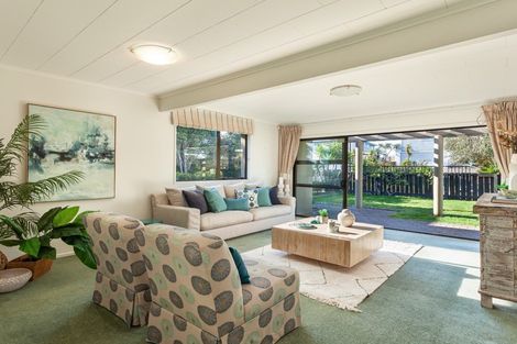 Photo of property in 260 Oceanbeach Road, Mount Maunganui, 3116
