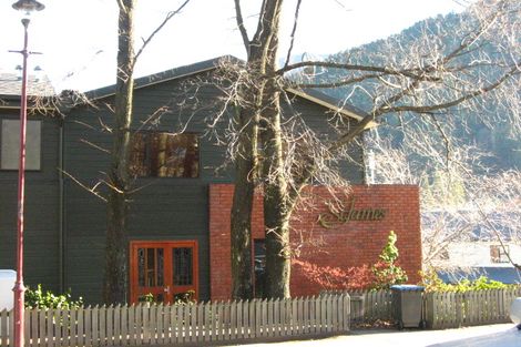 Photo of property in 5 Coronation Drive, Queenstown, 9300