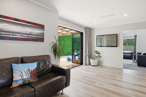 Photo of property in 200 Kawaha Point Road, Kawaha Point, Rotorua, 3010