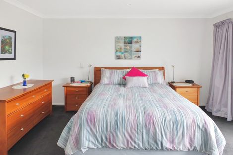 Photo of property in 10 Godwit Court, Foxton Beach, Foxton, 4815