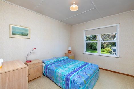 Photo of property in 5 Herewini Street, Titahi Bay, Porirua, 5022