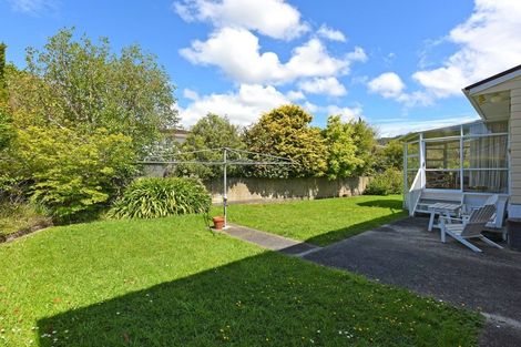 Photo of property in 3 Dowling Grove, Silverstream, Upper Hutt, 5019