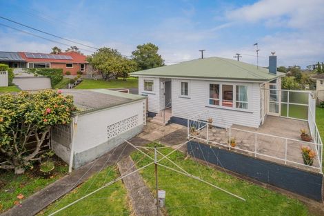 Photo of property in 10 Oakdale Road, Mount Roskill, Auckland, 1041