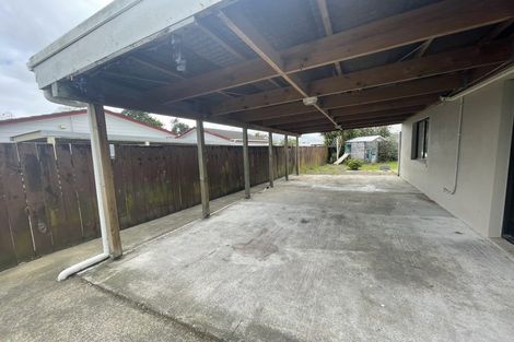 Photo of property in 1 Silverstone Place, Henderson, Auckland, 0612