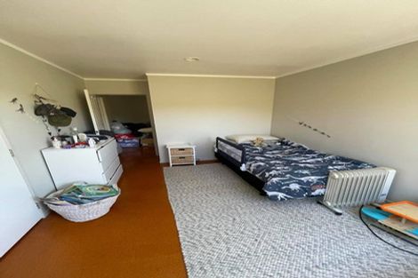 Photo of property in 19 Rayner Road, Piha, New Lynn, 0772