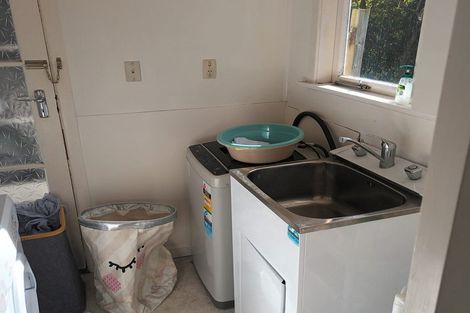 Photo of property in 54 Chippendale Crescent, Birkdale, Auckland, 0626