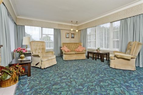 Photo of property in 87 Hillcrest Avenue, Hillcrest, Auckland, 0627