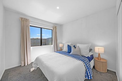 Photo of property in 1 Robalan Close, Halswell, Christchurch, 8025