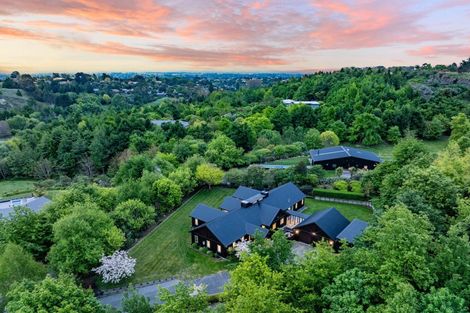 Photo of property in 38 Tauroa Valley Road, Havelock North, 4130