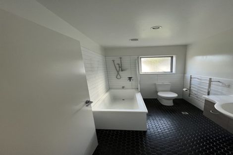 Photo of property in 27/27 Powell Street, Avondale, Auckland, 1026