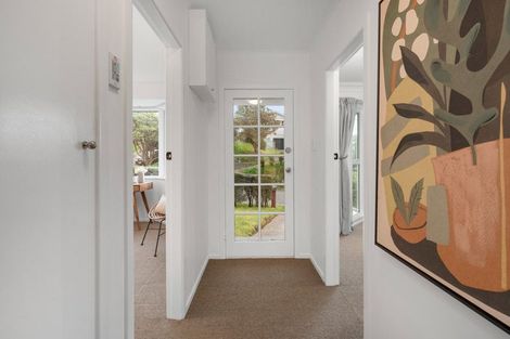 Photo of property in 37 Black Rock Road, Newlands, Wellington, 6037