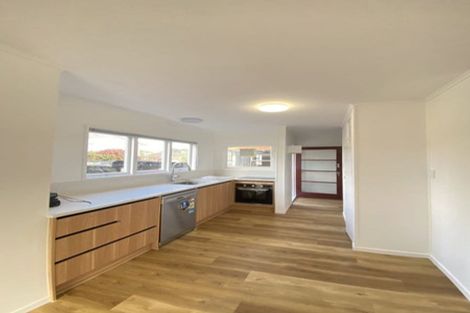 Photo of property in 53 Walmer Road, Point Chevalier, Auckland, 1022