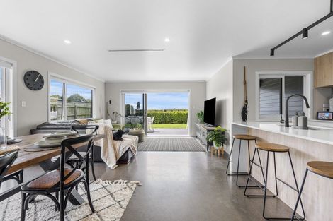 Photo of property in 31 Aratapu Street, Waitara, 4320