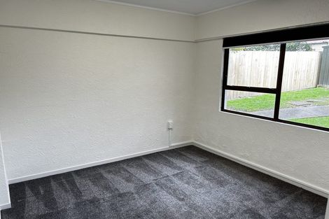 Photo of property in 1/27 Butterworth Drive, Glendene, Auckland, 0602