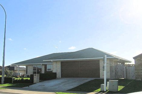 Photo of property in 130 Realm Drive, Paraparaumu, 5032