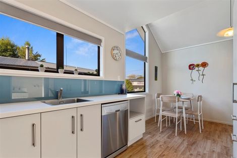 Photo of property in 10 Chaucer Place, Owhata, Rotorua, 3010