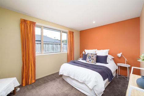 Photo of property in 8 Piper Lane, Beckenham, Christchurch, 8023