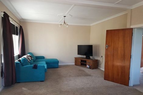 Photo of property in 42 Mary Street, Winton, 9720