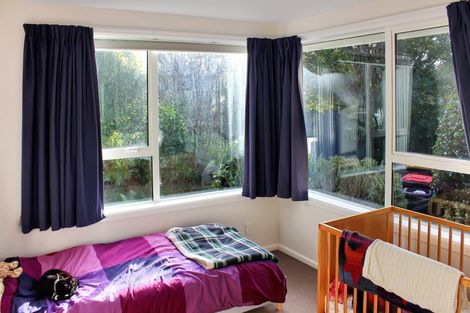 Photo of property in 3 Mirfield Place, Russley, Christchurch, 8042