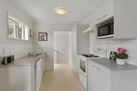 Photo of property in 28 Freemans Road, Otaki, 5512