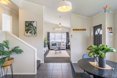 Photo of property in 284 Maungaraki Road, Maungaraki, Lower Hutt, 5010