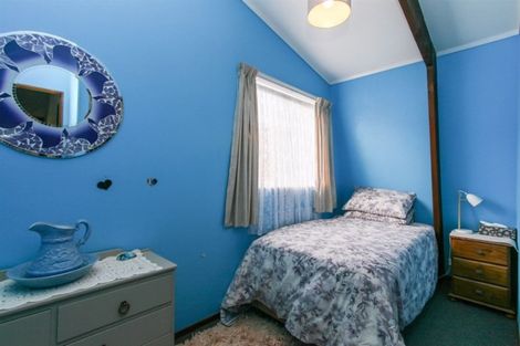 Photo of property in 27 Towai Street, Inglewood, 4330