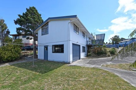 Photo of property in 60 Norana Road, Timberlea, Upper Hutt, 5018