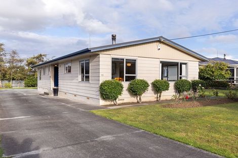 Photo of property in 10 Avon Street, Rongotea, 4476