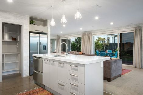 Photo of property in 30 Surfers Avenue, Waihi Beach, 3611