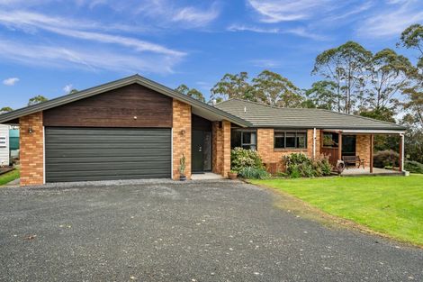 Photo of property in 38 Coueran Way, Kauri, Kamo, 0185