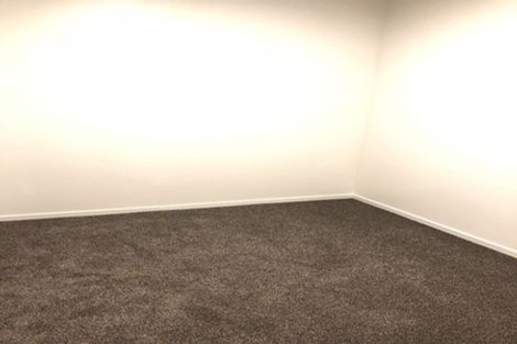 Photo of property in 12 Red Hills Road, Massey, Auckland, 0614