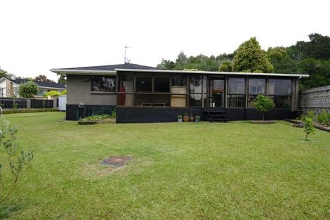 Photo of property in 98 Grande Vue Road, Hillpark, Auckland, 2102