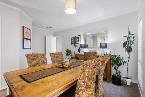 Photo of property in 61 Milton Street, Leamington, Cambridge, 3432